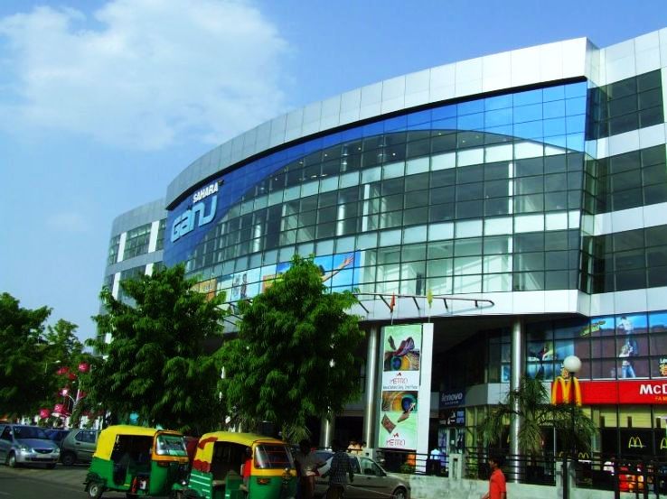 Sahra Ganj Mall